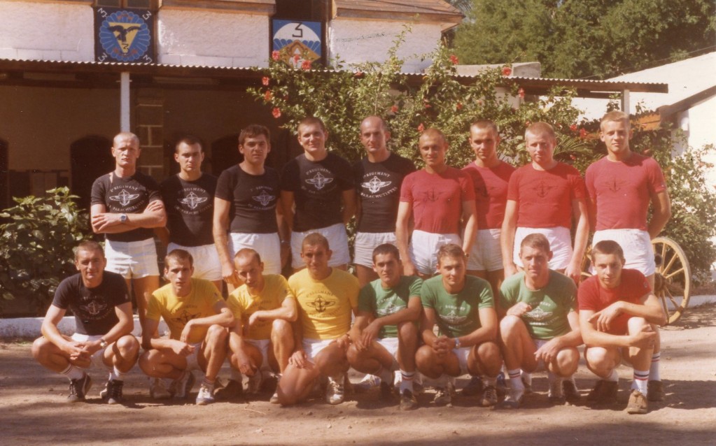 Lors du séjour de 1977/1978 à la REUNION .La 3° compagnie du 1° RCP stationnée à Saint LEU devient Compagnie Tournante du 2° RPIMa .17 d' entre nous ont été selectionnés lors d'un cross pour renforcer le 2° RPIMa dans la course du Tour de l'Ile 