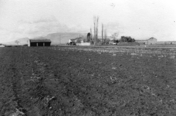 "Ferme MAZEAUX sur la route d' AIN BEIDA Novembre 1958 Cantonnements de la 3° Compagnie"