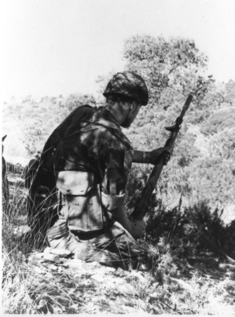 " Tireur au Fusil Lance Grenade (FLG) de la 2° compagnie  (grenade Anti Personnels de 40 millimètres modèle 1956 "