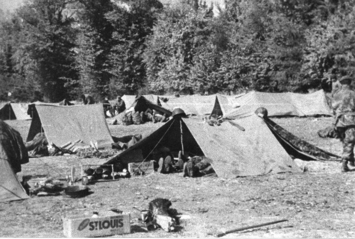 "  8 Septembre 1958 SETIF Bivouac de la 2° compagnie "