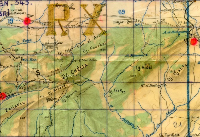 Du 25 juin au 5 juillet le 9° RCP a opèré dans la région limitée à l' ouest par la route D 45  au nord par la route D 20 .Principalement dans les Djebels CHELIA et TAOURIRT .L' échelle de la carte (carrés de 10 kilomètres de coté )ne permet pas de situer tous les lieux évoqués ci dessus