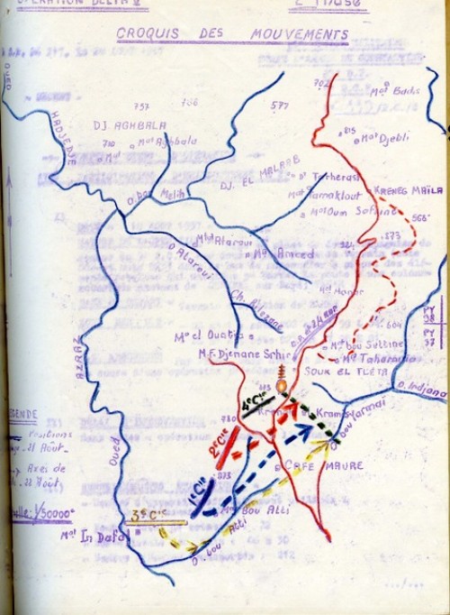 Dispositif du groupement A à l'issue de l"héliportage .Le djebel AGHBALA (en haut à gauche sur le calque ) se situe à 10 ou 15 kilomètres au sud Est de CHECKFA  Ce qui nous situe la DZ hélico 3° et 4° Compagnies dans ce secteur