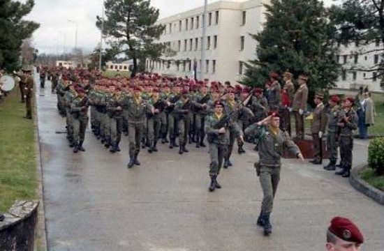  Défilé des VERTS (1° Compagnie) Capitaine DELACHESNAY