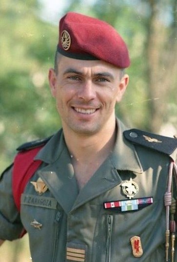 .Le Capitaine ZARAGOZA est breveté  Instructeur Commando et Chuteur Operationnel