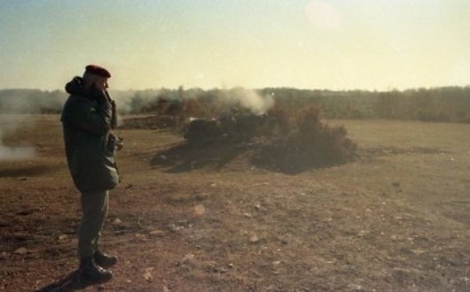  Le Général M.GUIGNON observe les tirs 