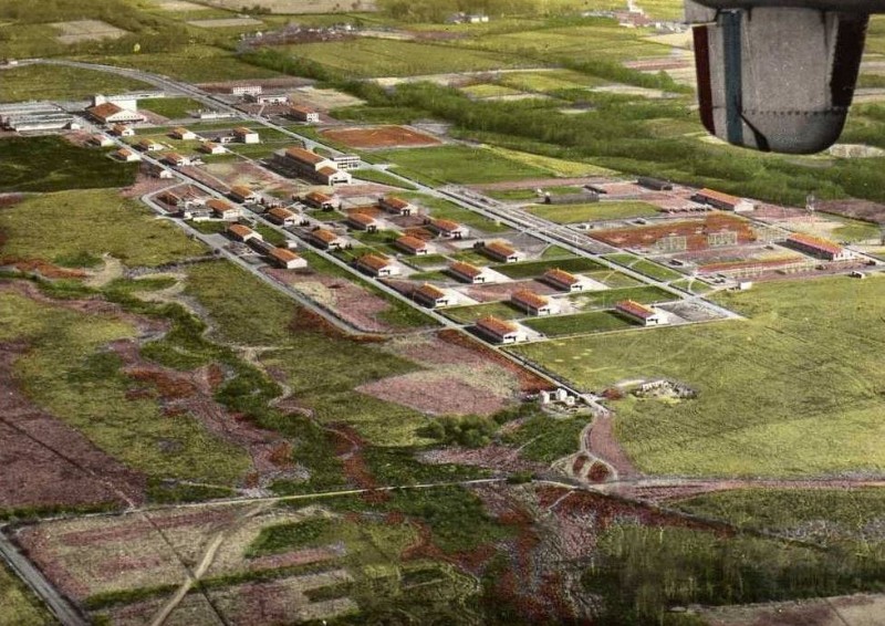   Vue d' ensemble de l'ETAP sous les poutres d'un N.2501